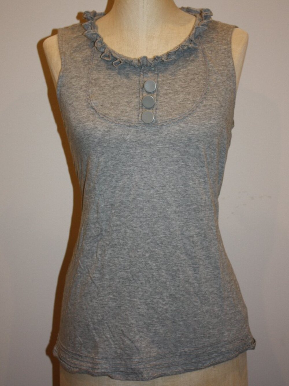 H&M GRAY SLEEVELESS COTTON TANK TOP EMBELLISHED W/ BUTTONS & RUFFLES - 6 MEDIUM